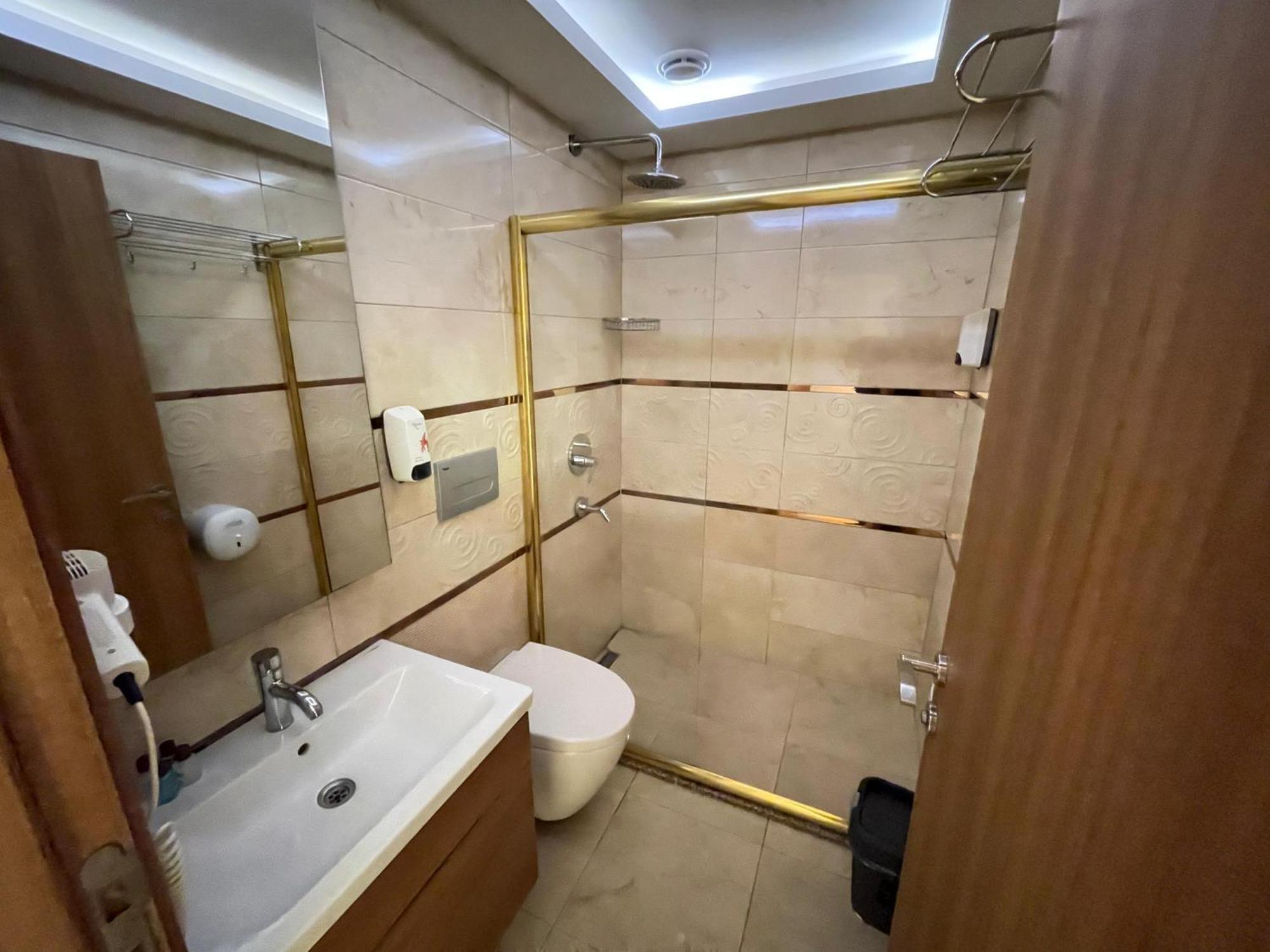 Centro Park Hotel Узунгьол Екстериор снимка